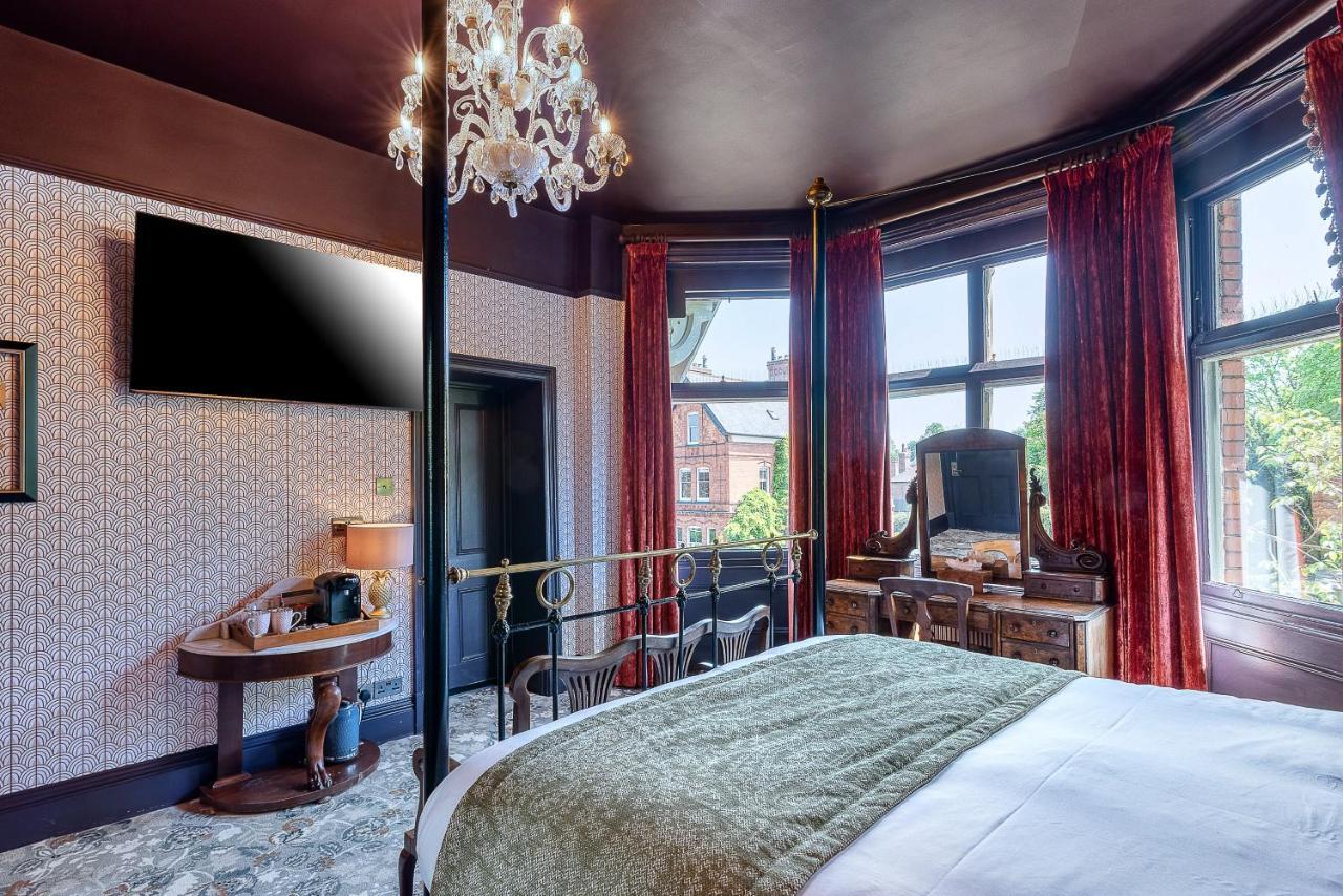 Clementine'S Guest House Йорк Экстерьер фото A bedroom at the hotel