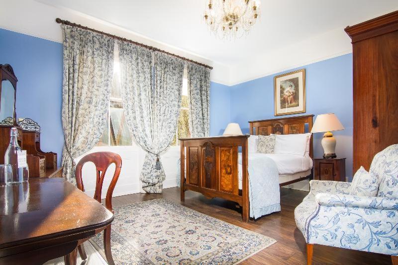 Clementine'S Guest House Йорк Номер фото A room at the hotel